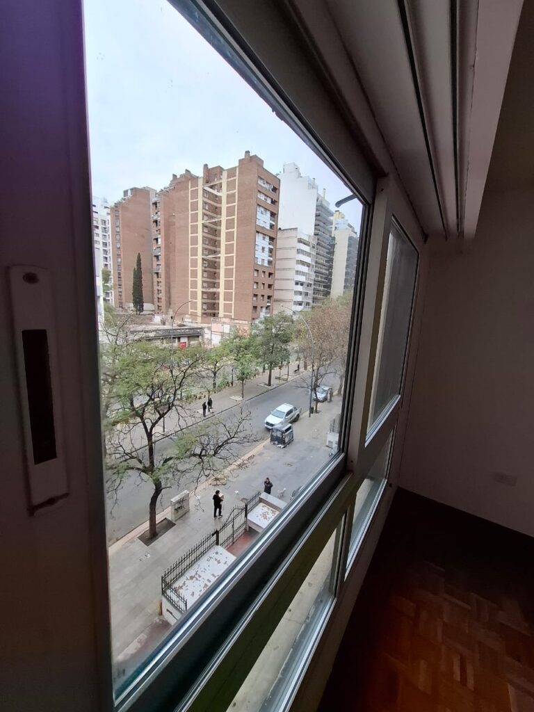 e7a5981e-29e2-40fa-b413-384f65837429