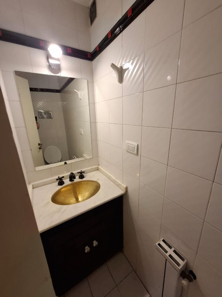 e933f253-f09d-43d0-988c-c109f91497b8